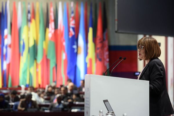 Крај лудом свету у коме правила игре не важе  - Sputnik Србија