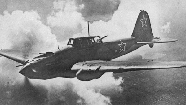 Sovjetski lovac Il-2 Šturmovac u akciji - Sputnik Srbija
