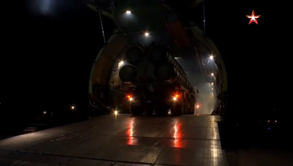 Снимак транспорта С-400 у Србију - Sputnik Србија