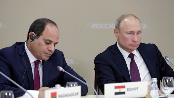 Предсдник Русије Владимир Путин и председник Египта Абдел Фатах ал Сиси - Sputnik Србија