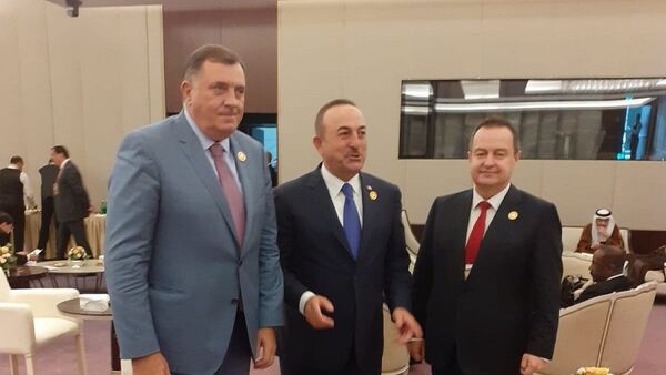 Dodik, Čavušoglu i Dačić na marginama Samita nesvrstanih u Bakuu. - Sputnik Srbija