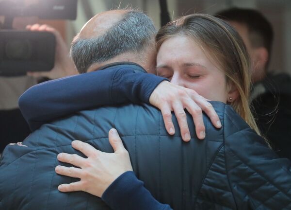 Депортована „руска шпијунка“ испричала Спутњику како ју је испитивао ФБИ Депортована „руска шпијунка“ испричала Спутњику како ју је испитивао ФБИ - Sputnik Србија