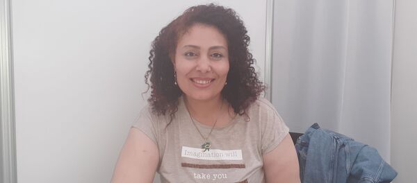 Мансура Изудин на Сајму књига у Београду - Sputnik Србија