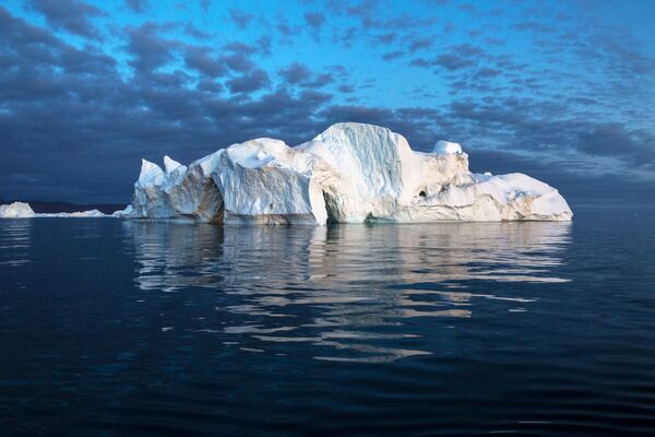 Ledeni breg u vodama Grenlanda. - Sputnik Srbija