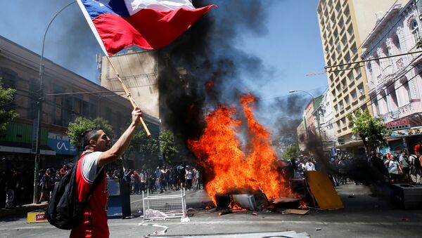Протести у Чилеу - Sputnik Србија
