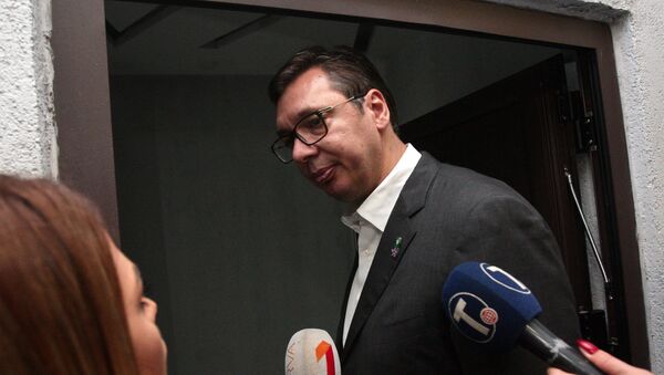 Александар Вучић долази на седницу Председништва странке - Sputnik Србија