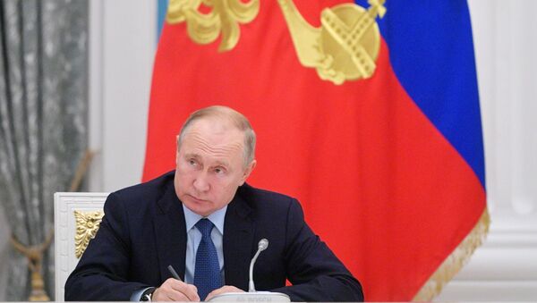 Predsednik Rusije Vladimir Putin na zasedanju Saveta za ruski jezik - Sputnik Srbija
