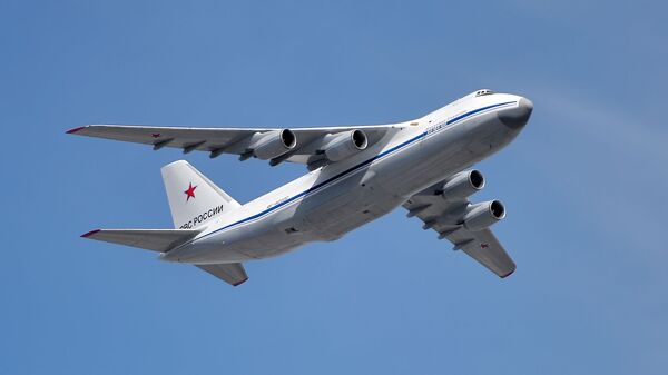 Sovjetski teški transportni avion An-124 Ruslan - Sputnik Srbija