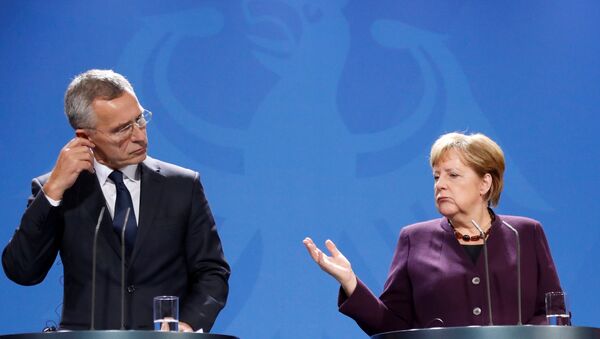 Angela Merkel i Jens Stoltenberg u Berlinu - Sputnik Srbija