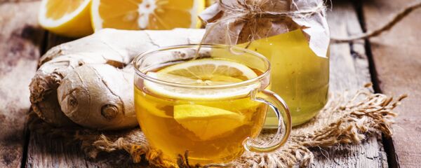 Čaj sa limunom, medom i đumbirom Čaj sa limunom, medom i đumbirom - Sputnik Srbija