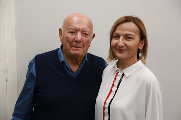 Dan Tana za Sputnjik: Pomoći ću da veliku srpsku tragediju vidi cela Amerika /video, foto/ Dan Tana za Sputnjik: Pomoći ću da veliku srpsku tragediju vidi cela Amerika /video, foto/ - Sputnik Srbija