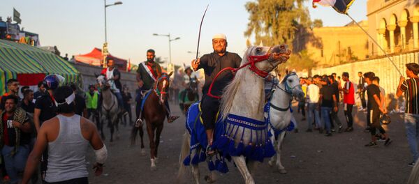 Demonstranti na protestu protiv vlade u Bagdadu - Sputnik Srbija