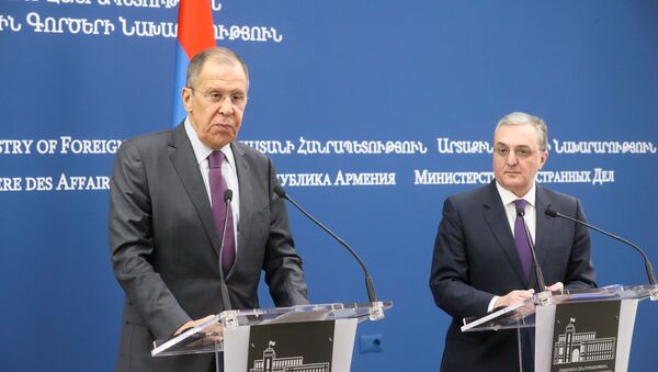 Sergej Lavrov sa jermenskim kolegom Zahrabom Mnatsakajanom u Moskvi - Sputnik Srbija