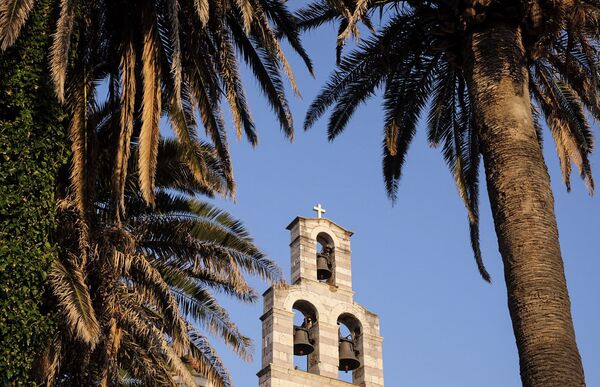 Апел економисте: Потребне и шире мјере за опоравак привреде Црне Горе  - Sputnik Србија