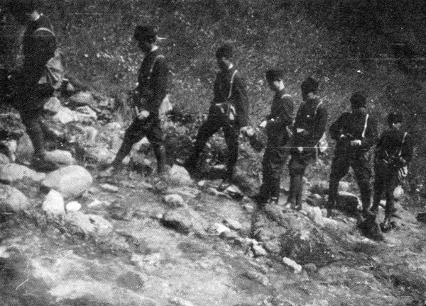 Како су у серији „Сенке над Балканом“ покушали да убију краља, а шта се стварно догодило - Sputnik Србија