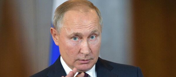 Predsednik Rusije Vladimir Putin na konferenciji za medije nakon samita BRIKS-a Predsednik Rusije Vladimir Putin na konferenciji za medije nakon samita BRIKS-a - Sputnik Srbija