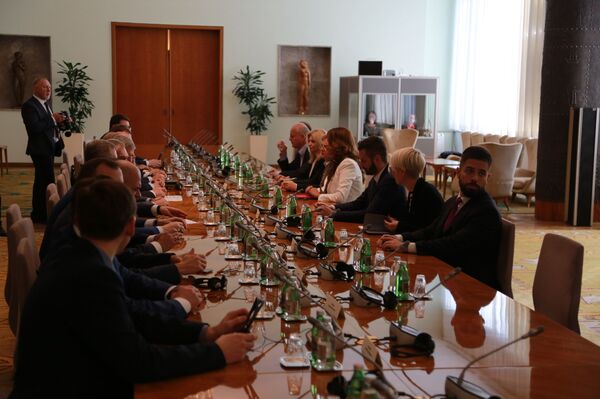 Ексклузивно: Главни руски тужилац о заједничким плановима са Србијом /видео, фото/ Ексклузивно: Главни руски тужилац о заједничким плановима са Србијом /видео, фото/ - Sputnik Србија