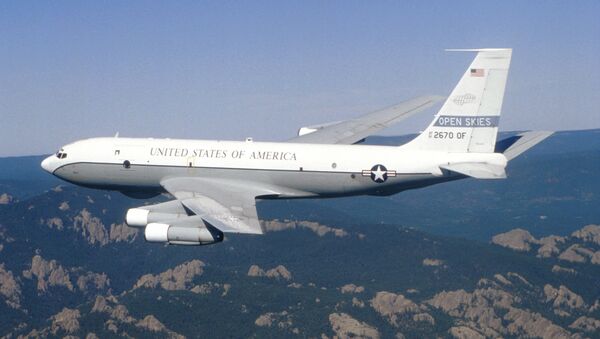 Američki avion Boing OC-135B tokom osmatračkog leta u okviru Sporazuma o otvorenom nebu - Sputnik Srbija