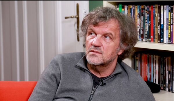 Бећковић, Ковић, Кецмановић и Капорова о „Народу на издавање“ Милана Ружића, у среду у СКЦ-у Бећковић, Ковић, Кецмановић и Капорова о „Народу на издавање“ Милана Ружића, у среду у СКЦ-у - Sputnik Србија