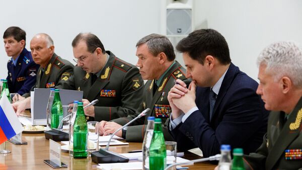 Начелник Генералштаба Оружаних снага Русије Валериј Герасимов у Бакуу - Sputnik Србија