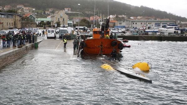 Шпанска полиција извукла потопљену подморницу са кокаином - Sputnik Србија