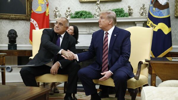 Бугарски премијер Бојко Борисов и амерички председник Доналд Трамп на састанку у Белој кући - Sputnik Србија