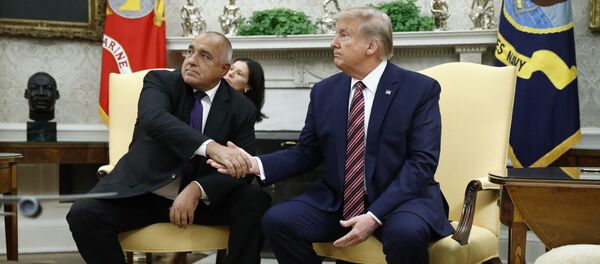 Бугарски премијер Бојко Борисов и амерички председник Доналд Трамп на састанку у Белој кући - Sputnik Србија