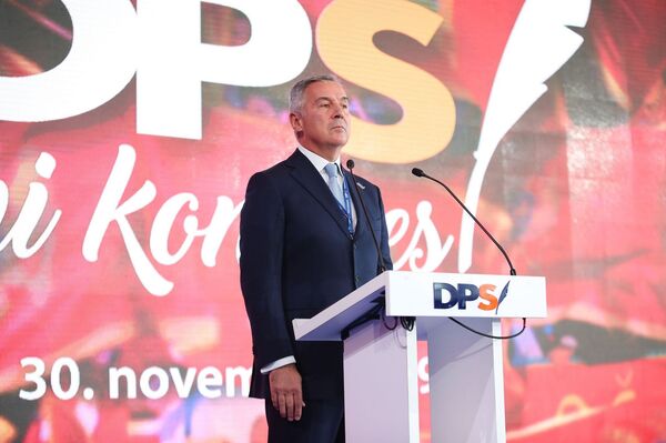 Špigl: Milovi trikovi — svesno podstiče sukobe - Sputnik Srbija