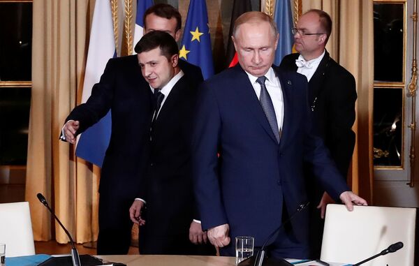 Situacija u Donbasu: Razmena zatvorenika je pomak, ali to još nije kraj sukoba Situacija u Donbasu: Razmena zatvorenika je pomak, ali to još nije kraj sukoba - Sputnik Srbija