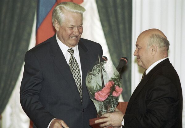 Jurij Luškov: „Narodni gradonačelnik“ sa kojim je otišla cela epoha Jurij Luškov: „Narodni gradonačelnik“ sa kojim je otišla cela epoha - Sputnik Srbija