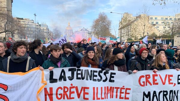 Protesti sindikata u Parizu - Sputnik Srbija