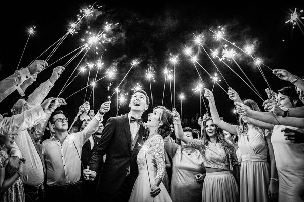 Фотографија пољског фотографа Рафала Доника, који је победио у категорији „Црно-бело“ на међународном такмичењу „Фотограф године са венчања“. - Sputnik Србија