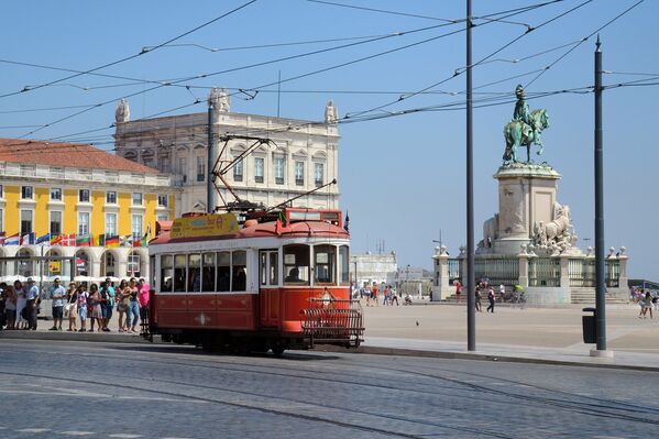 Старински трамвај у Лисабону, Португалија - Sputnik Србија