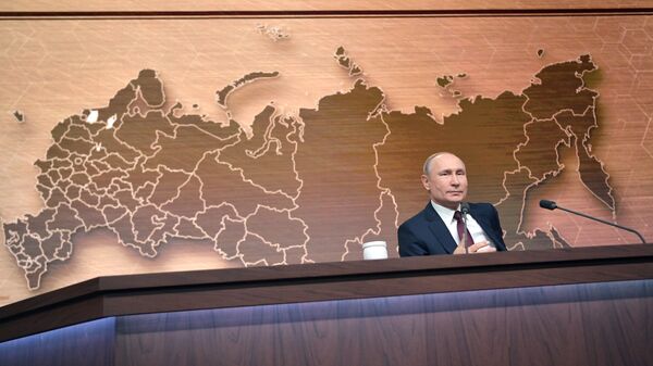 Президент Росси Владимир Путин на ежегодной большой пресс-конференции - Sputnik Србија