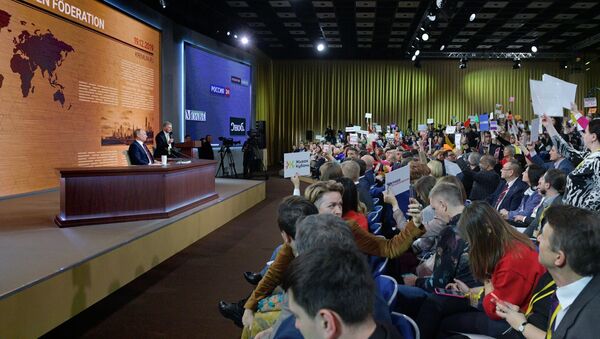 Godišnja konferencija za novinare ruskog predsednika Vladimira Putina - Sputnik Srbija