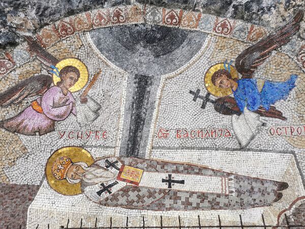Freska „Usnuće Svetog Vasilija Ostroškog“ u manastiru Ostrog - Sputnik Srbija