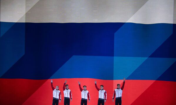 Руски спортисти у финалу групног такмичења на Светском првенству из гимнастике у Штутгарту. - Sputnik Србија