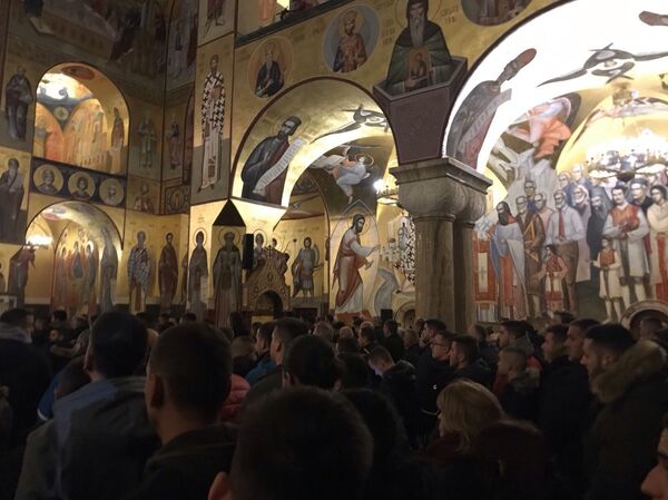 Amfilohije na molebanu u Podgorici: Zašto zvone mrtvačka zvona svaka dva sata - Sputnik Srbija