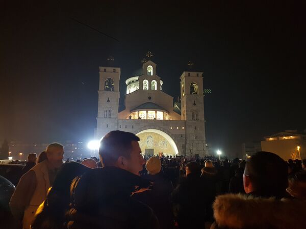 Kotorski paroh: Netačne tvrdnje da je Rusija umešana, okupljanja nastavljamo i posle Božića Kotorski paroh: Netačne tvrdnje da je Rusija umešana, okupljanja nastavljamo i posle Božića - Sputnik Srbija
