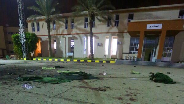 Posledice vazdušnog napada na vojnu akademiju u libijskom Tripoliju - Sputnik Srbija