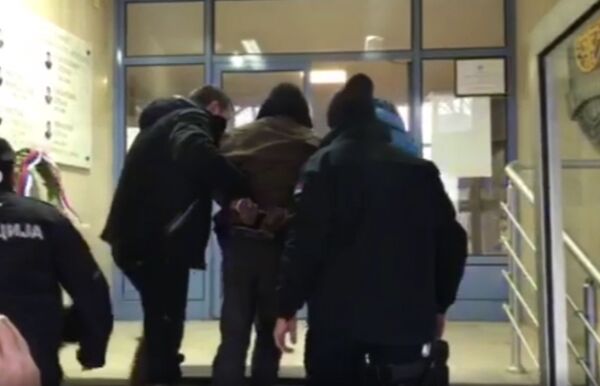 Подигнута оптужница против Малчанског берберина - Sputnik Србија