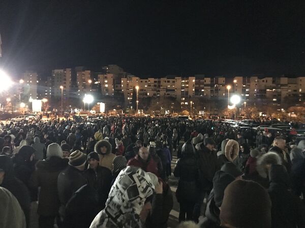 Epske slike iz Crne Gore: Ništa ne može zaustaviti odbranu srpskih svetinja /video, foto/ - Sputnik Srbija