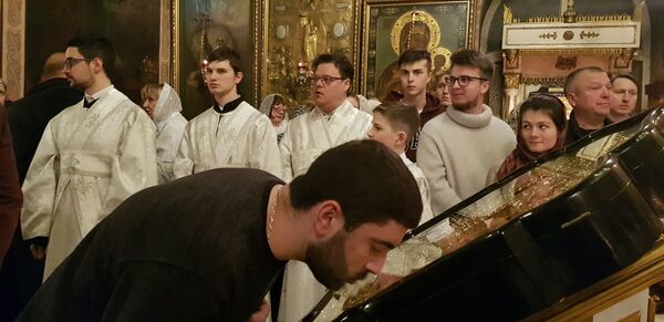 Božić u srpskoj crkvi u Moskvi — bez badnjaka, ali radosno /foto/ Božić u srpskoj crkvi u Moskvi — bez badnjaka, ali radosno /foto/ - Sputnik Srbija