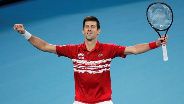 Srpski teniser Novak Đoković nakon pobede nad Špancem Rafaelom Nadalom u finalu ATP kupa u Sidneju - Sputnik Srbija