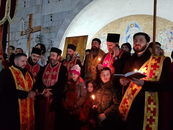 Коју је поруку пренео амерички амбасадор у Ватикану епископима у Београду 2007. године Коју је поруку пренео амерички амбасадор у Ватикану епископима у Београду 2007. године - Sputnik Србија