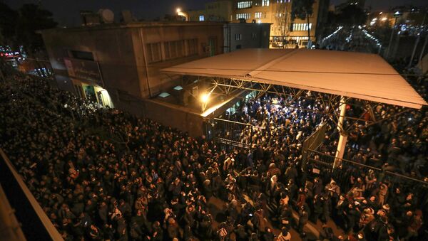 Iranski studenti na ulicama Teherana - Sputnik Srbija