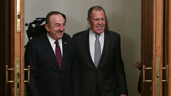 Ministri spoljnih poslova Turske i Rusije, Mevlut Čavušoglu i Sergej Lavrov, na sastanku u Moskvi - Sputnik Srbija