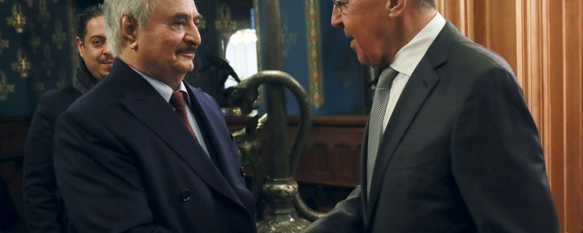 Libijski general Halifa Haftar i ministar spoljnih poslova Rusije Sergej Lavrov na sastanku u Moskvi - Sputnik Srbija, 1920, 23.09.2021