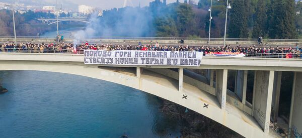 Vernici na mostu na Morači - Sputnik Srbija