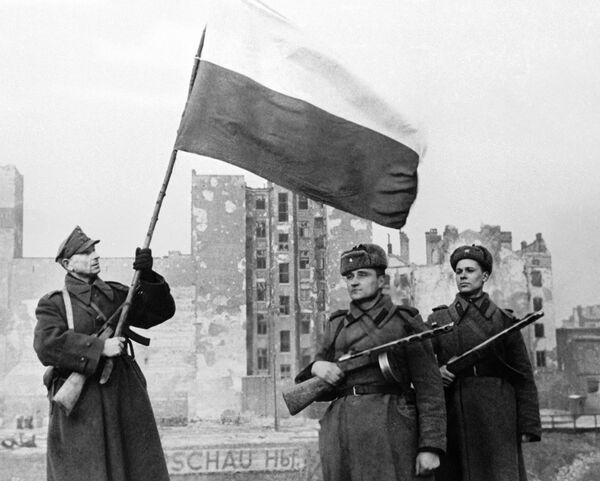 Руски сенатор: Русија је неспорни победник у Другом светском рату Руски сенатор: Русија је неспорни победник у Другом светском рату - Sputnik Србија